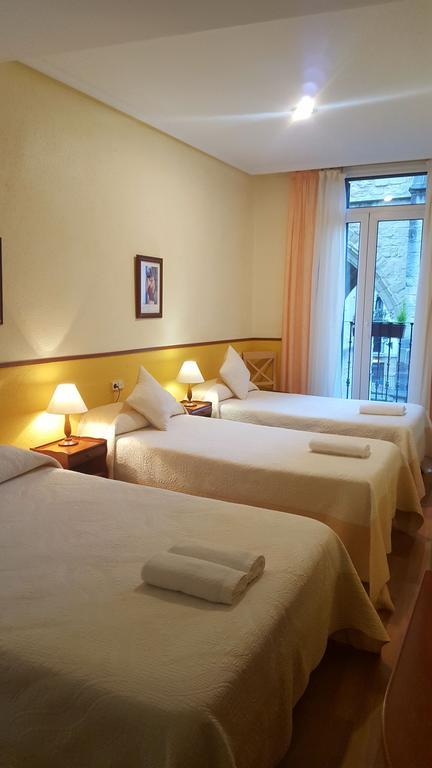 Pension Ibai San Sebastian Exterior photo