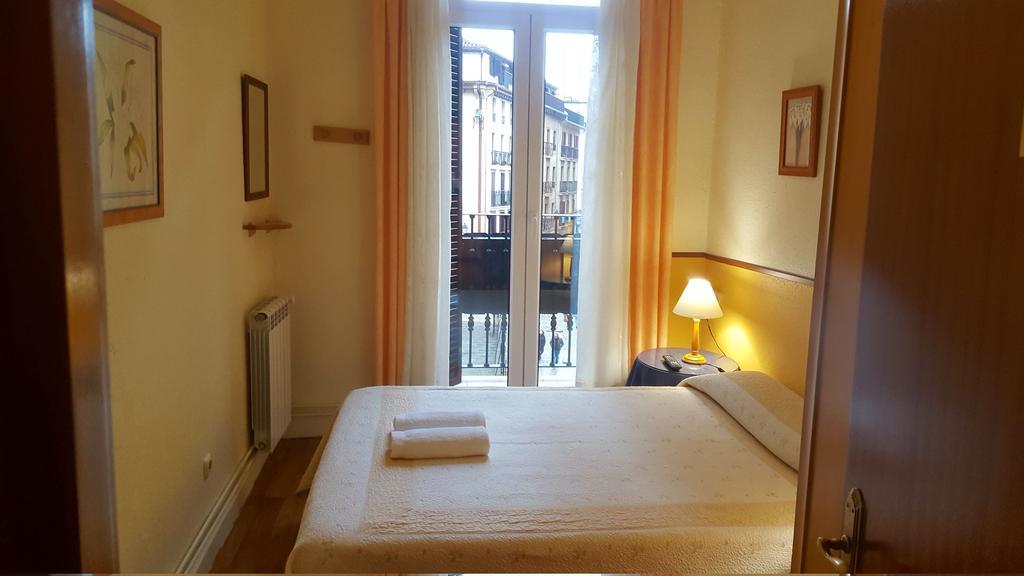 Pension Ibai San Sebastian Exterior photo